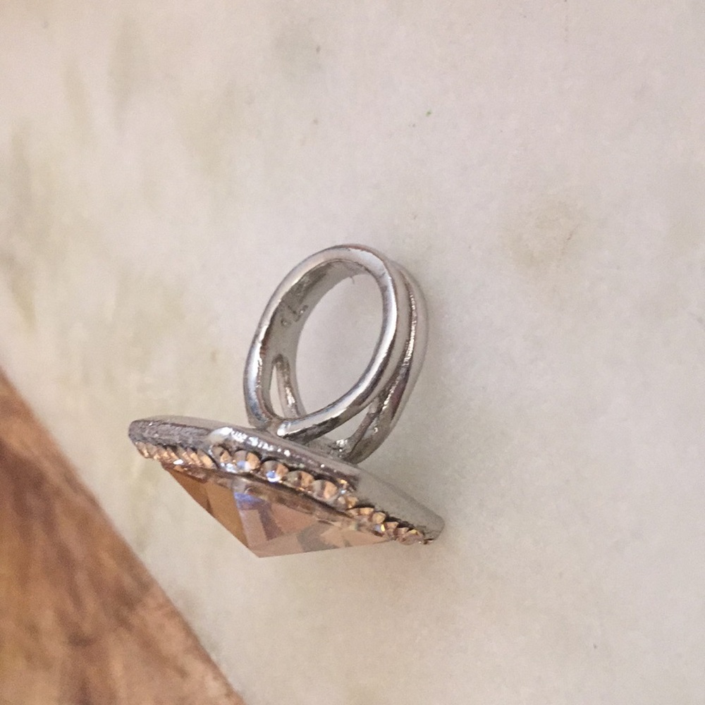 Clara Kasavina statement ring - Picture 2 of 3